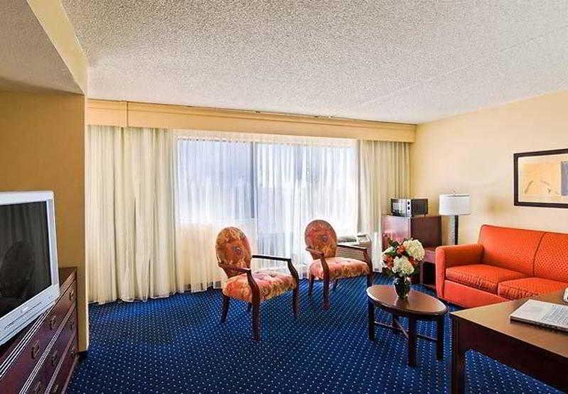 Courtyard Austin-University Area Экстерьер фото