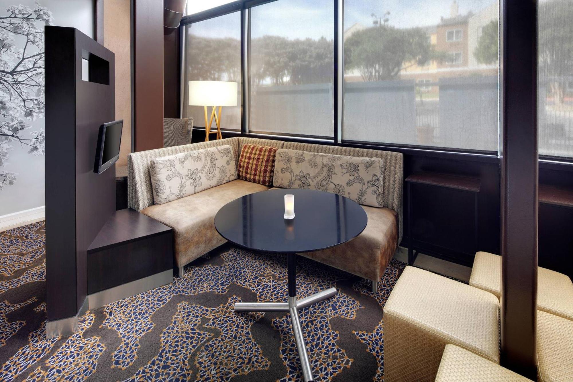 Courtyard Austin-University Area Экстерьер фото